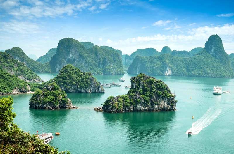 Ha-long-bay